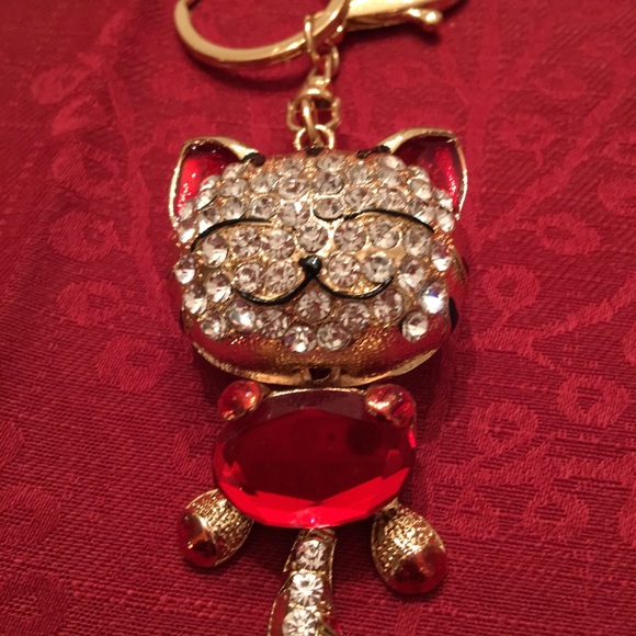 Red Rhinestone Crystal Kitty Pendant - Picture 2 of 3